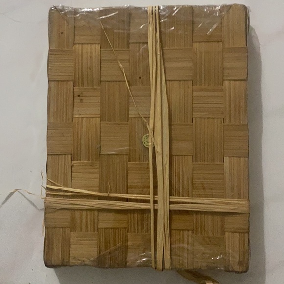 Hawaiian style wooden picture frame - Picture 2 of 2